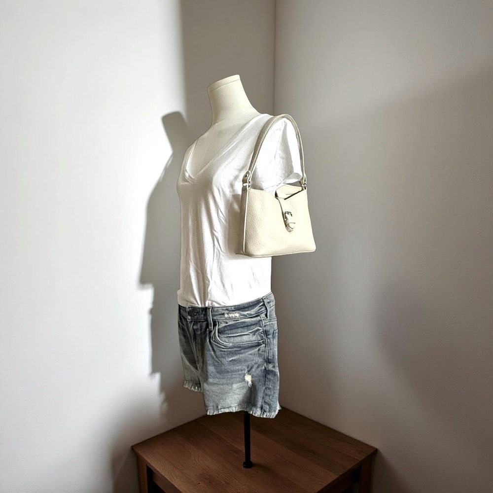 White Microfiber Leather Shoulder Bag with Minimalist Design - Picture 5 of 7
